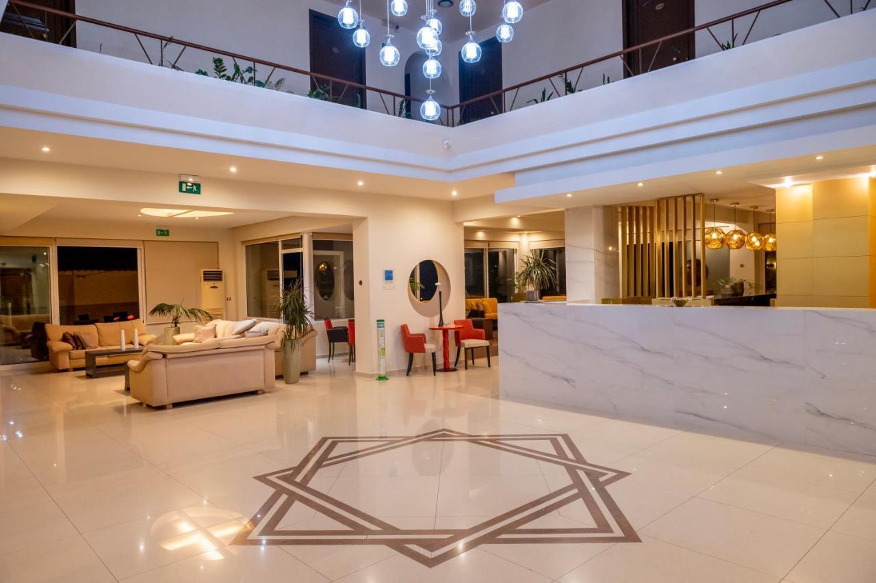 Eurohotel Theo Hotel Agia Marina Exterior foto