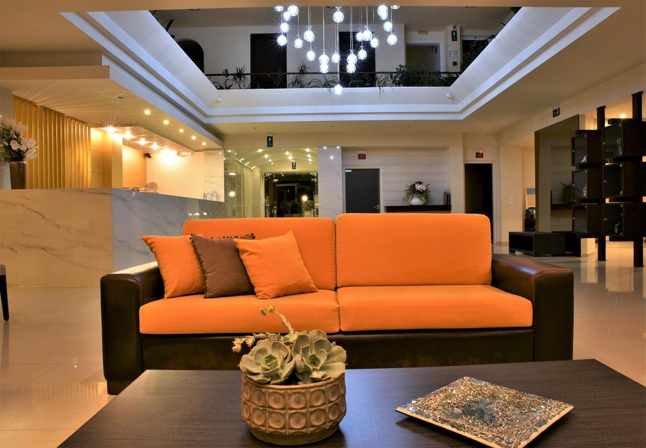 Eurohotel Theo Hotel Agia Marina Exterior foto